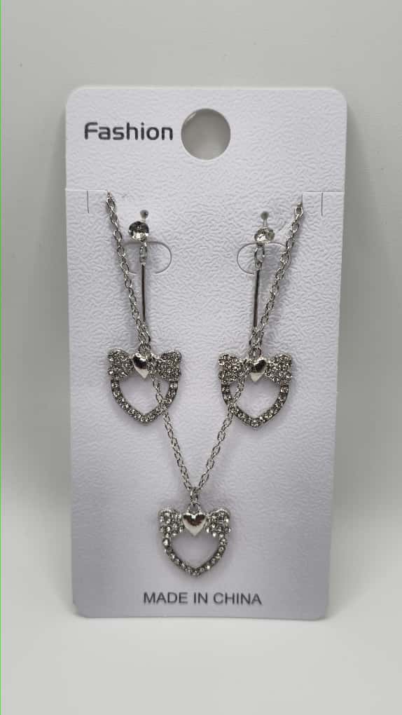 SET ORECCHINI CON COLLANA