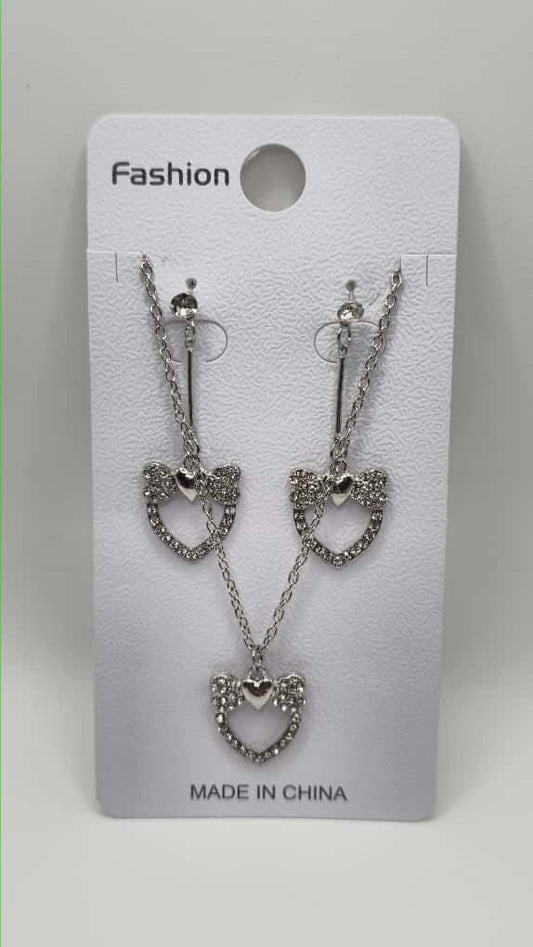 SET ORECCHINI CON COLLANA